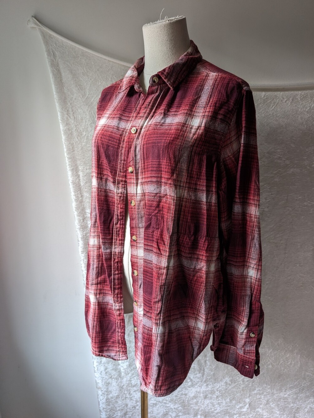 Jack's Girlfriend Medium Rayon Blend Burgundy Red Plaid Shacket Button Down Tuni